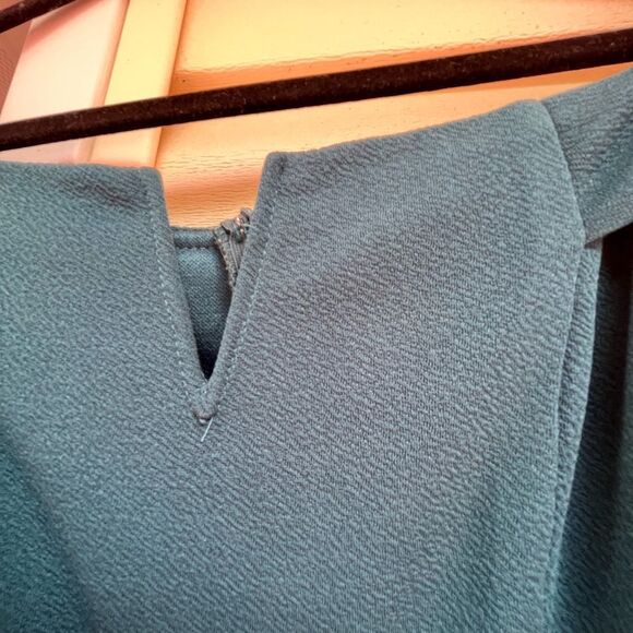 Armani Exchange turquoise off-shoulder bodycon dress, high-low valance, size 8 - Picture 10 of 11